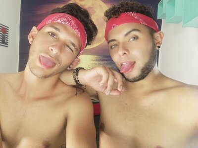 michelandcami naked stripping on cam for live sex video chat