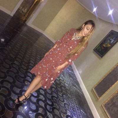 Michelle_onexskylove naked stripping on cam for live sex video chat