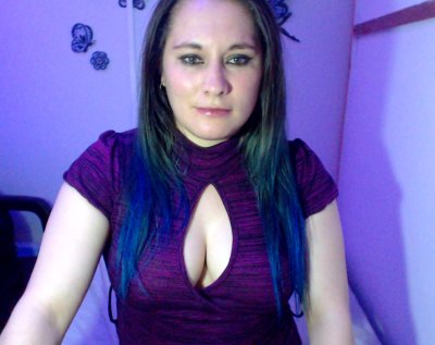 MICHELLE_SEX naked stripping on cam for live sex video chat