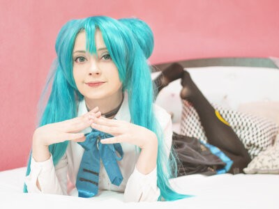 MikuSwet naked stripping on cam for live sex video chat