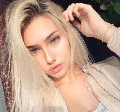 MiliVeidy naked stripping on cam for live sex video chat