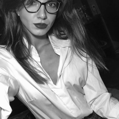 MissClairDeLune naked stripping on cam for live sex video chat
