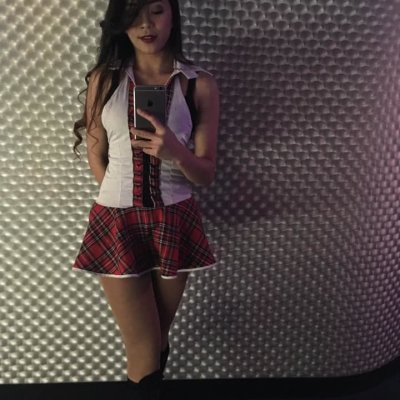 mistressalliah naked stripping on cam for live sex video chat