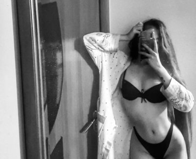 Miyoung_7 naked stripping on cam for live sex video chat
