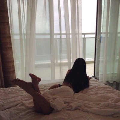 Molly_Jo naked stripping on cam for live sex video chat