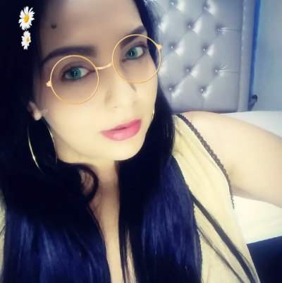 mommycandyshot naked stripping on cam for live sex video chat