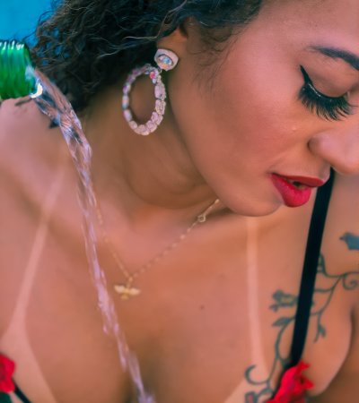 MORANGUH naked stripping on cam for live sex video chat