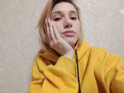 MorriganVeil2 naked stripping on cam for live sex video chat