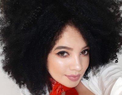 _Mulata naked stripping on cam for live sex video chat