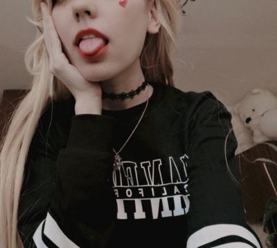 Nanameee naked stripping on cam for live sex video chat