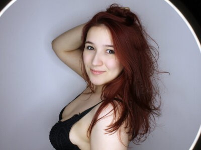 Nancy_style naked stripping on cam for live sex video chat