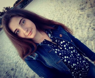 NastyaRossee naked stripping on cam for live sex video chat