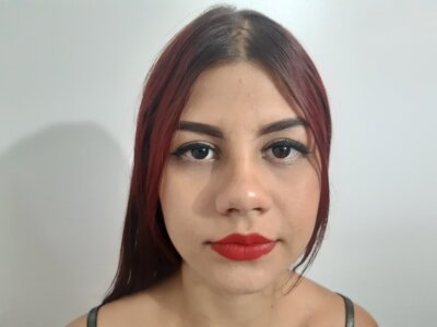 naysex- naked stripping on cam for live sex video chat