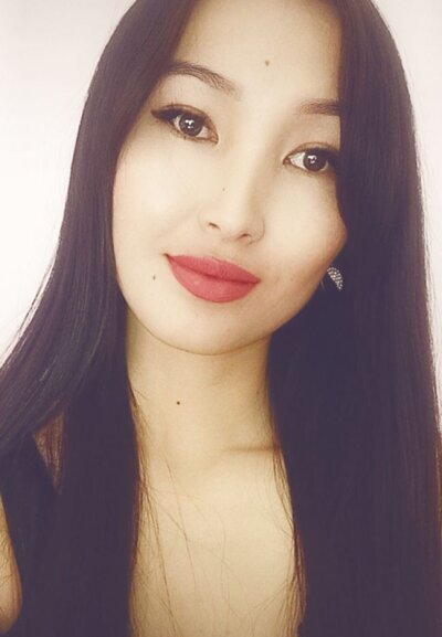 NellyLian naked stripping on cam for live sex video chat