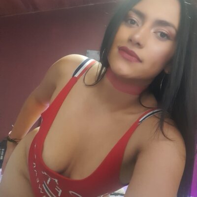 Nicole_Jenns naked stripping on cam for live sex video chat