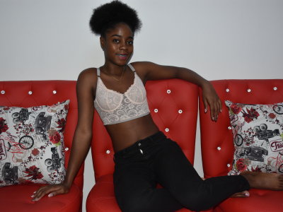 NicoleSpice naked stripping on cam for live sex video chat
