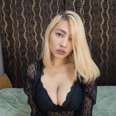 olivia_li_ naked stripping on cam for live sex video chat