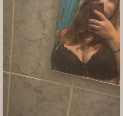 oliviya69 naked stripping on cam for live sex video chat