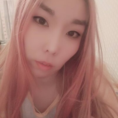 OutsideKissing naked stripping on cam for live sex video chat