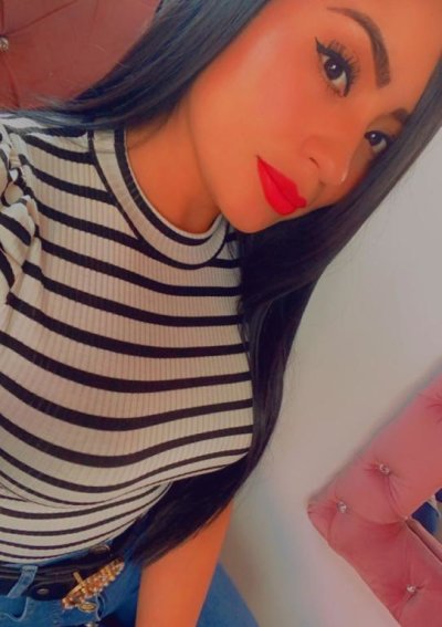 pauli_galvis_ naked stripping on cam for live sex video chat