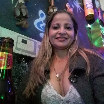 perla_milf naked stripping on cam for live sex video chat
