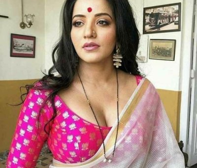 prettisinghdear naked stripping on cam for live sex video chat