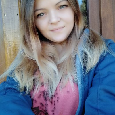 PriscillaOFoxyS naked stripping on cam for live sex video chat