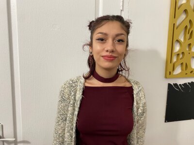 PurpleNightX naked stripping on cam for live sex video chat