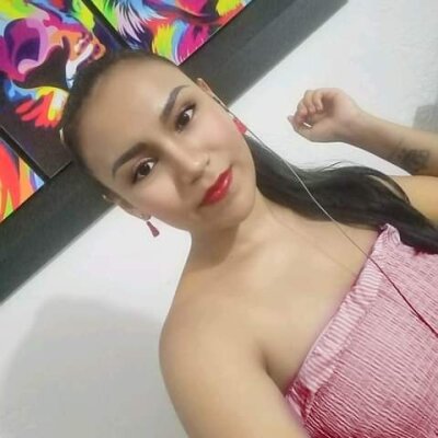 Queen_cleopatraxxx naked stripping on cam for live sex video chat