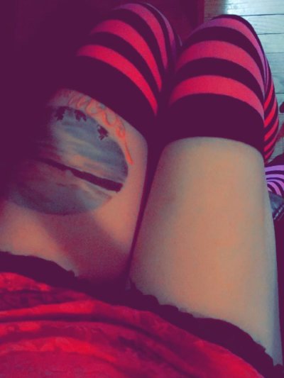 Raven_honeypot naked stripping on cam for live sex video chat