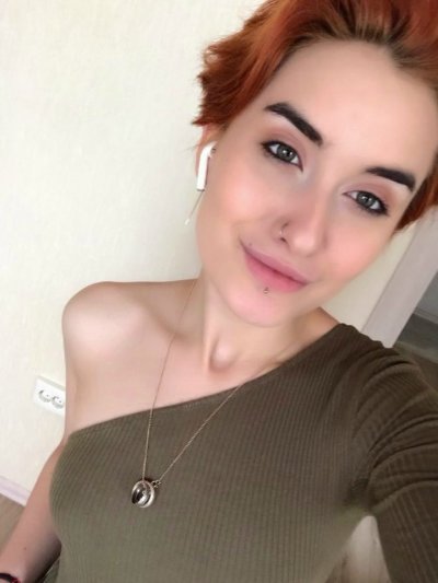 RedCatX naked stripping on cam for live sex video chat