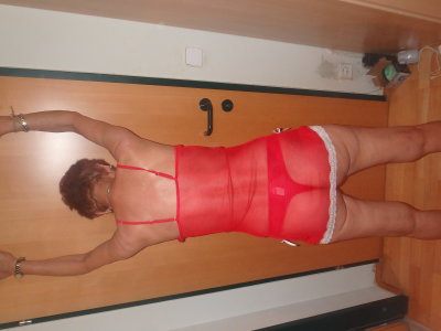 reife1955 naked stripping on cam for live sex video chat