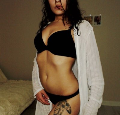 rem18ftk naked stripping on cam for live sex video chat