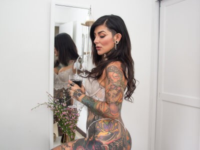 remyflux666 naked stripping on cam for live sex video chat