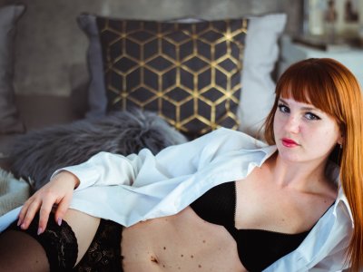 RimmaHot23 naked stripping on cam for live sex video chat