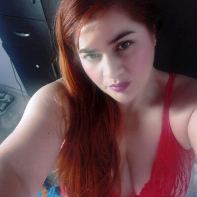 rosyhot_ naked stripping on cam for live sex video chat