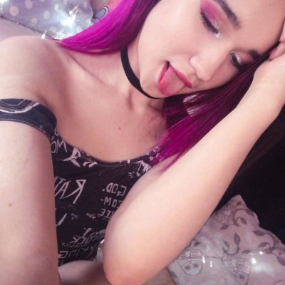 roxxxyroom naked stripping on cam for live sex video chat