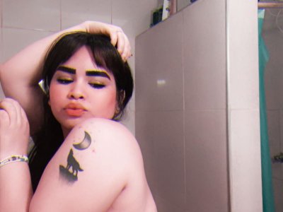 rutsweet_pe naked stripping on cam for live sex video chat