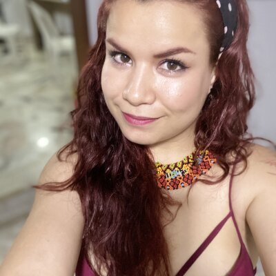 Sabrinacandy naked stripping on cam for live sex video chat