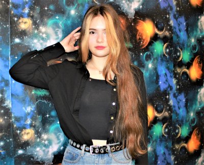 SahaMorriss naked stripping on cam for live sex video chat