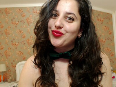 SallomeWilde naked stripping on cam for live sex video chat