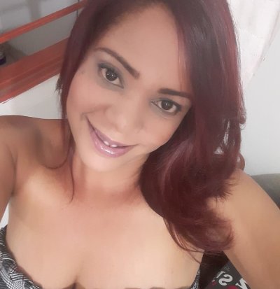 sandy_wild naked stripping on cam for live sex video chat