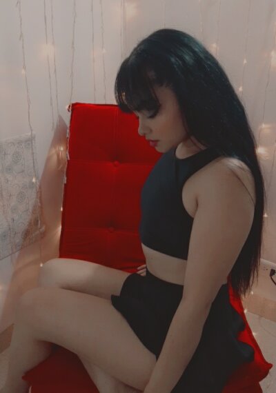 sara_smith938 naked stripping on cam for live sex video chat