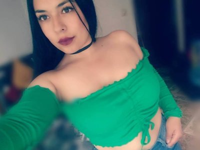 sarah_sex_ naked stripping on cam for live sex video chat