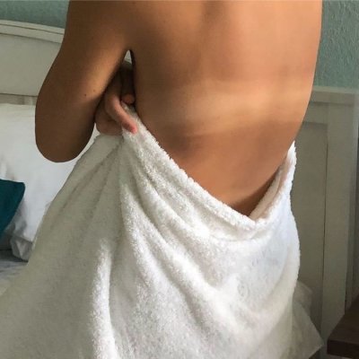 saraxjoy naked stripping on cam for live sex video chat