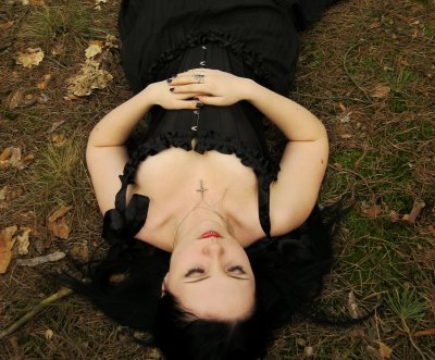 SashaFlyy naked stripping on cam for live sex video chat