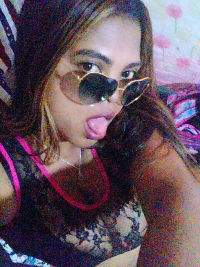 SEXY_METISE naked stripping on cam for live sex video chat