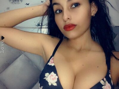 Sexy_Princess30 naked stripping on cam for live sex video chat