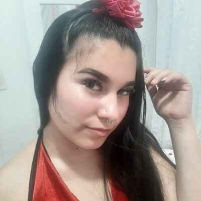 sexylucy4you naked stripping on cam for live sex video chat