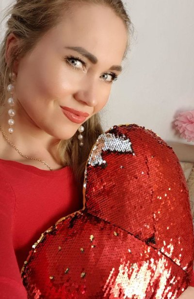 SexySecret96 naked stripping on cam for live sex video chat
